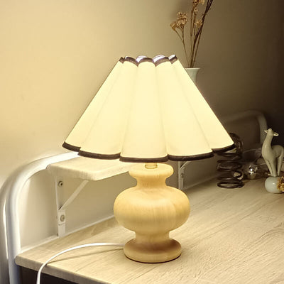 Nordic Ceramic Cloth Pleated 1-Light Table Lamp