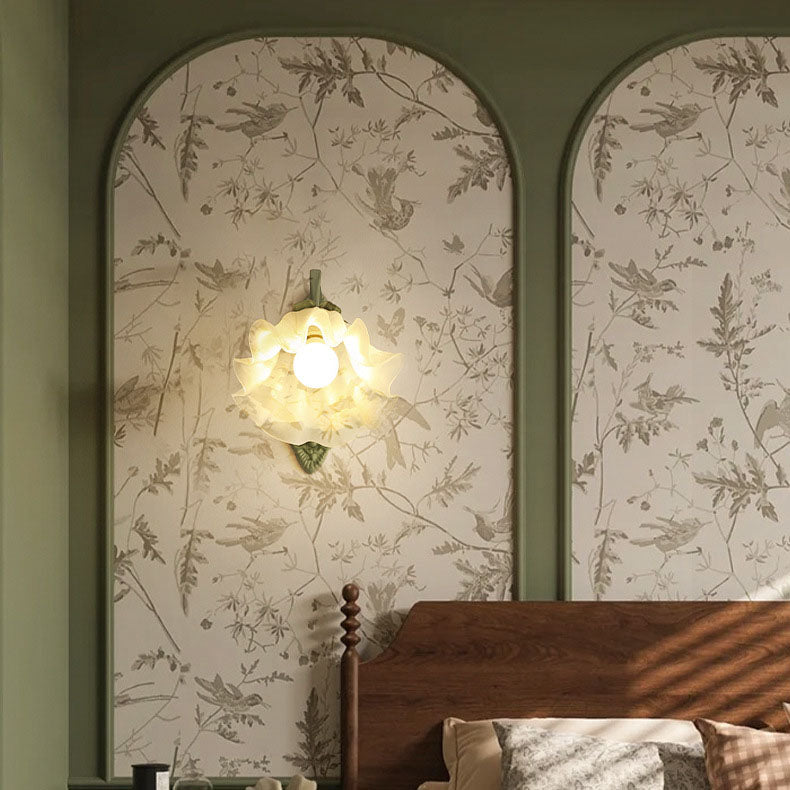 Applique murale à 1 lumière en verre et fer à fleurs rustiques européennes 
