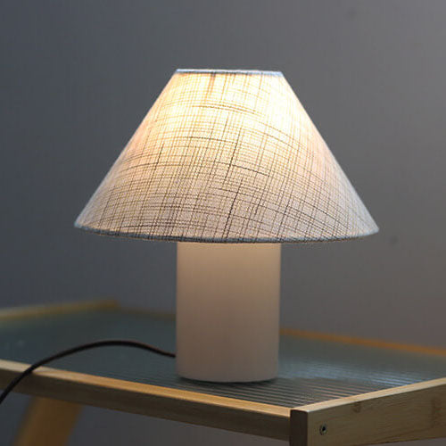 Nordische minimalistische Xuan Papierlaterne 1-flammige Tischlampe