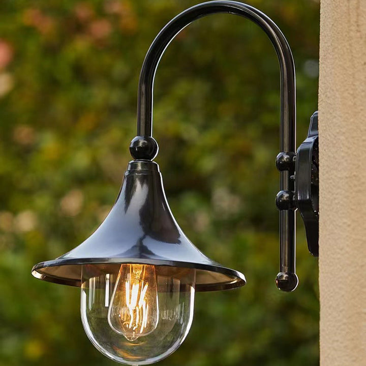 Zeitgenössische industrielle Aluminium-Horn-Form 1-Licht Wandleuchte Lampe für Terrasse im Freien 
