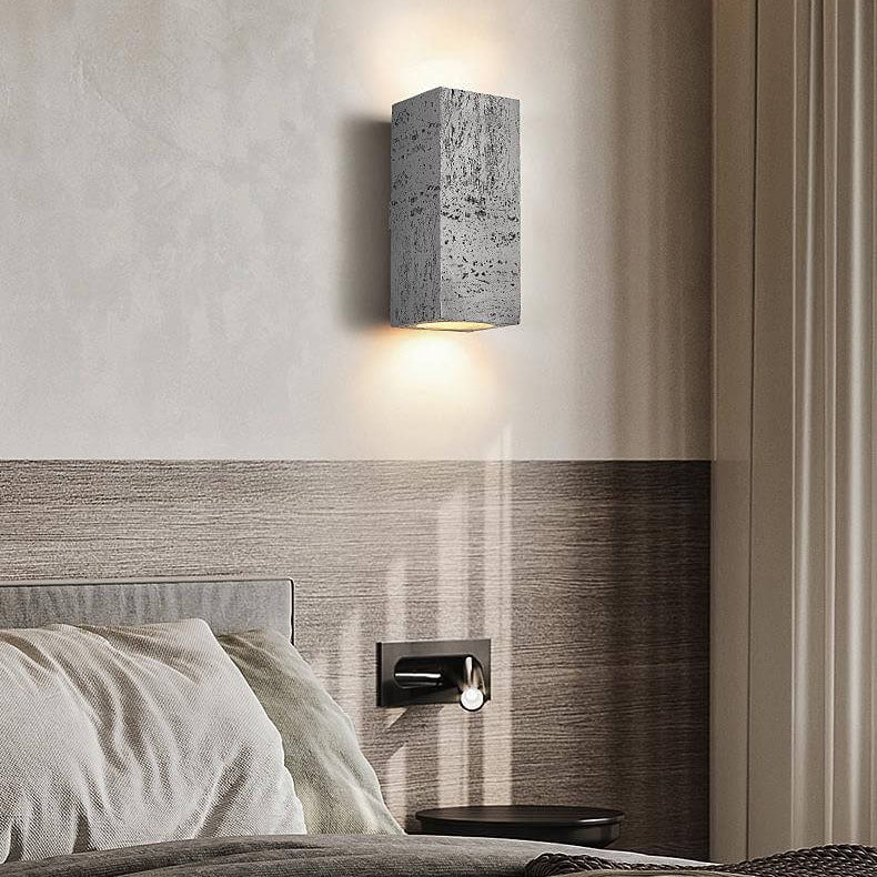 Traditionelle Retro-Wabi-Sabi-LED-Wandleuchte aus Verbundmaterial in quadratischer Säulenform, handgearbeitet, für das Wohnzimmer 