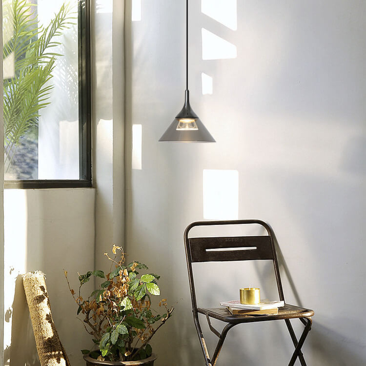 Cono Creativo Nórdico Lámpara Colgante LED de Aluminio y Acrílico 