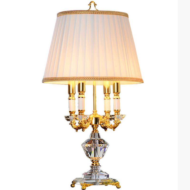 Europäischer Luxusstoff-Kerzenhalter mit Kristallbasis 4-Licht-Tischlampe 