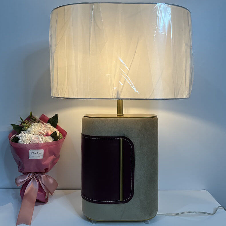 Lampe de table moderne de luxe en cuir et tissu à base de velours à 1 lumière 