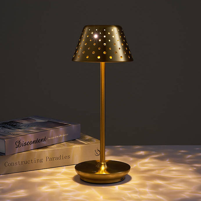 Lampe de table LED alimentée par USB en fer forgé perforé minimaliste moderne 