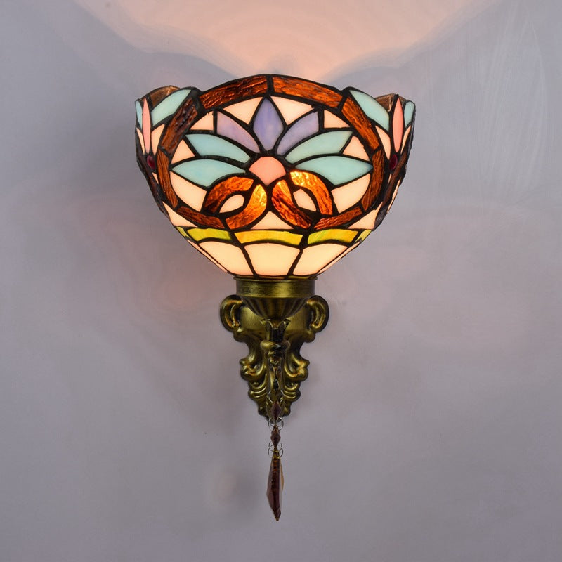 Traditionelle 1-flammige Tiffany-Wandleuchte im Barockstil aus Eisen mit Buntglas-Kristallglasschale für Wohnzimmer &amp; Schlafzimmer 