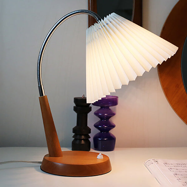 Lámpara de mesa de 1 luz con base de madera maciza plisada vintage francesa y brazo curvado 
