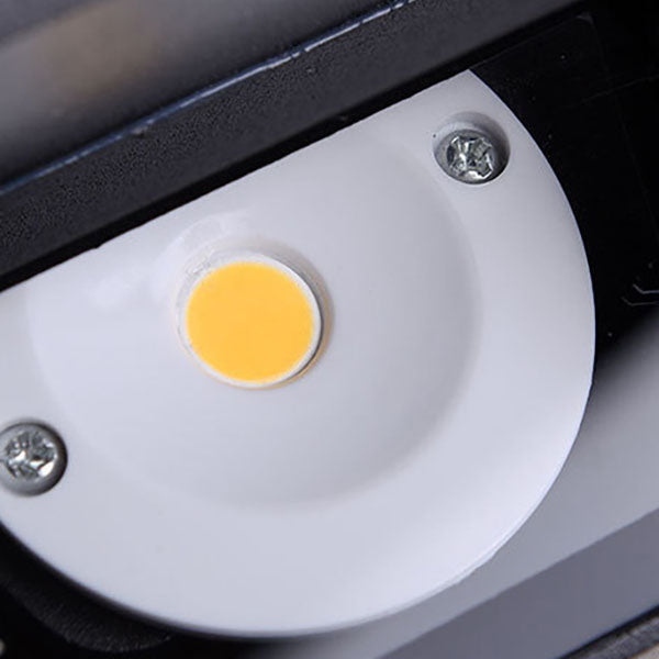 Moderne minimalistische Säulen-Aluminium-LED-Außen-Wandleuchte wasserdicht für die Außenpatio 