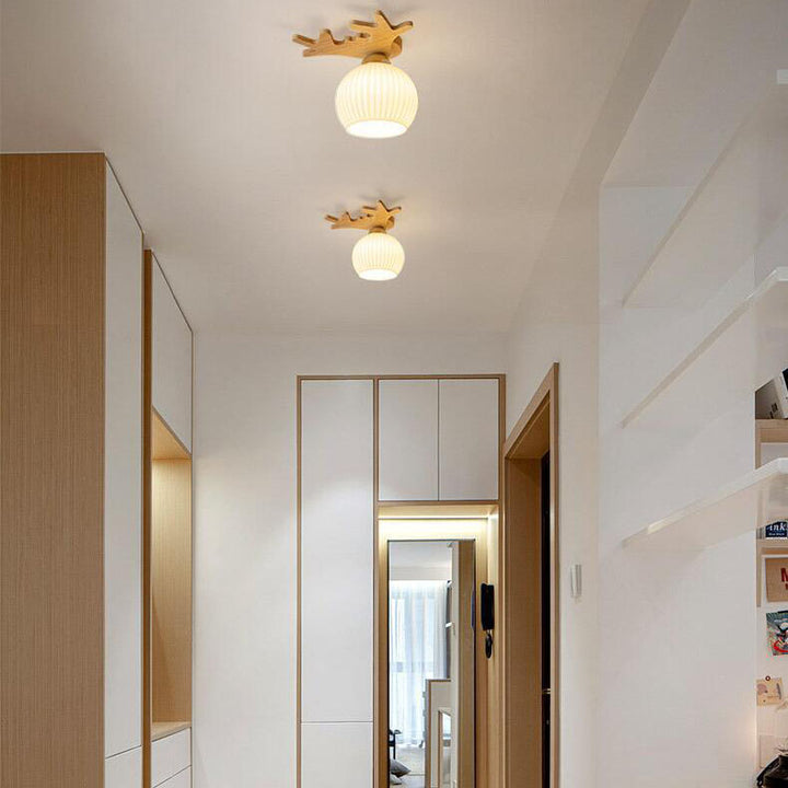 Lámpara de techo semiempotrada de 1 luz con cúpula de cristal y diseño de asta en madera maciza estilo nórdico contemporáneo para pasillo 