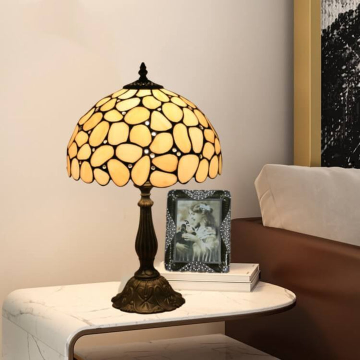 Traditional Tiffany Pebbles Flower Stained Glass Dome 1-Light Table Lamp For Bedroom