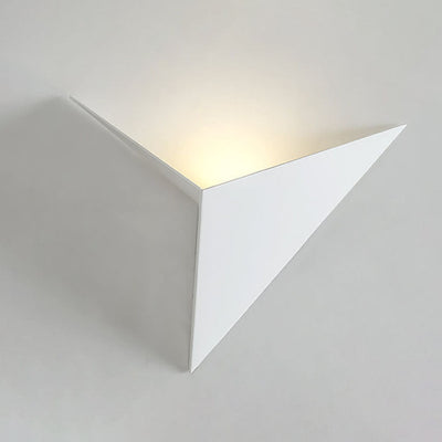 Nordic Minimalist Triangle Iron LED Wall Sconce Lamp