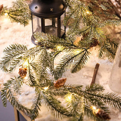 Guirlande lumineuse décorative à LED en forme d'aiguille de pin et de pomme de pin de Noël 