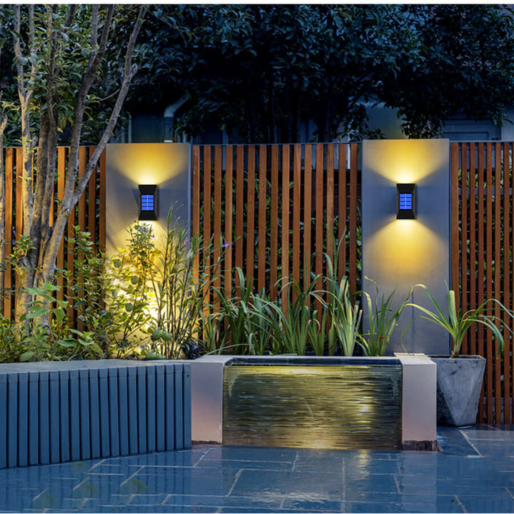 Lampe murale LED simple solaire étanche avec éclairage vers le haut et vers le bas 