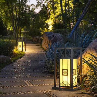 Japanische einfache Rattan-Säule wasserdichte 1-Licht-Rasen-Stehlampe im Freien 