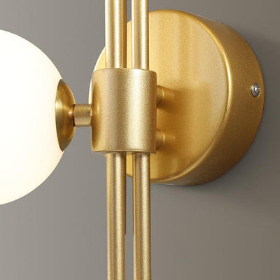 Europäische Vintage minimalistische Orb Hardware Glas 3-Licht-Wandleuchte 