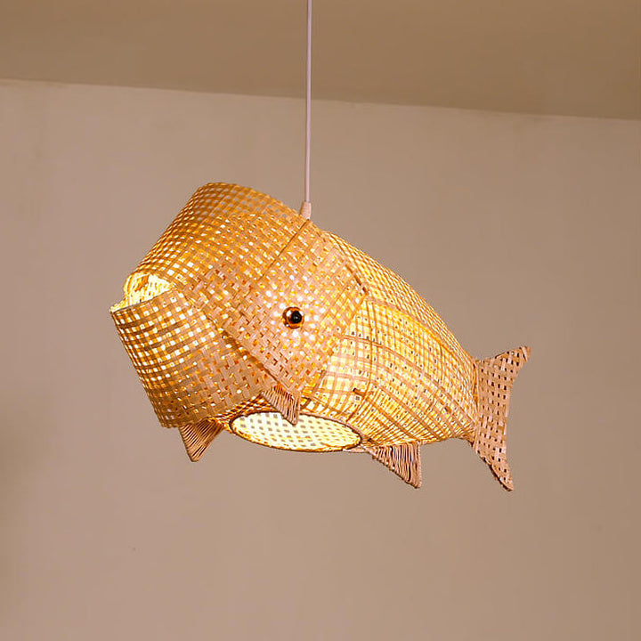 Lámpara colgante de 1 luz con forma de pez de tejido de bambú retro chino 