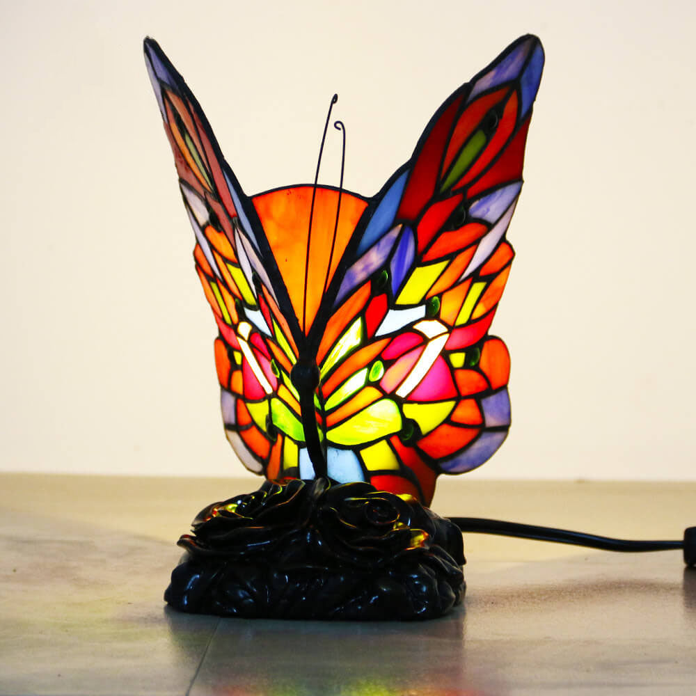 Traditionelle Tiffany-Glas-Harz-Schmetterlingsform Nachtlicht 1-flammige Tischlampe für Schlafzimmer &amp; Wohnzimmer 