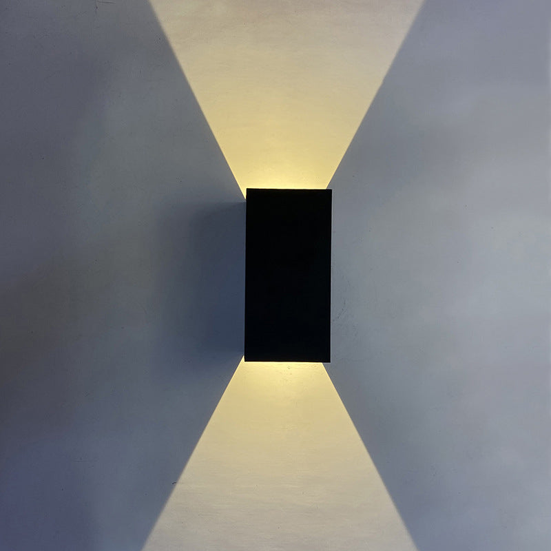 Moderne minimalistische wasserdichte quadratische LED-Wandleuchte aus Aluminium mit APP-Dimmung für den Außenbereich 