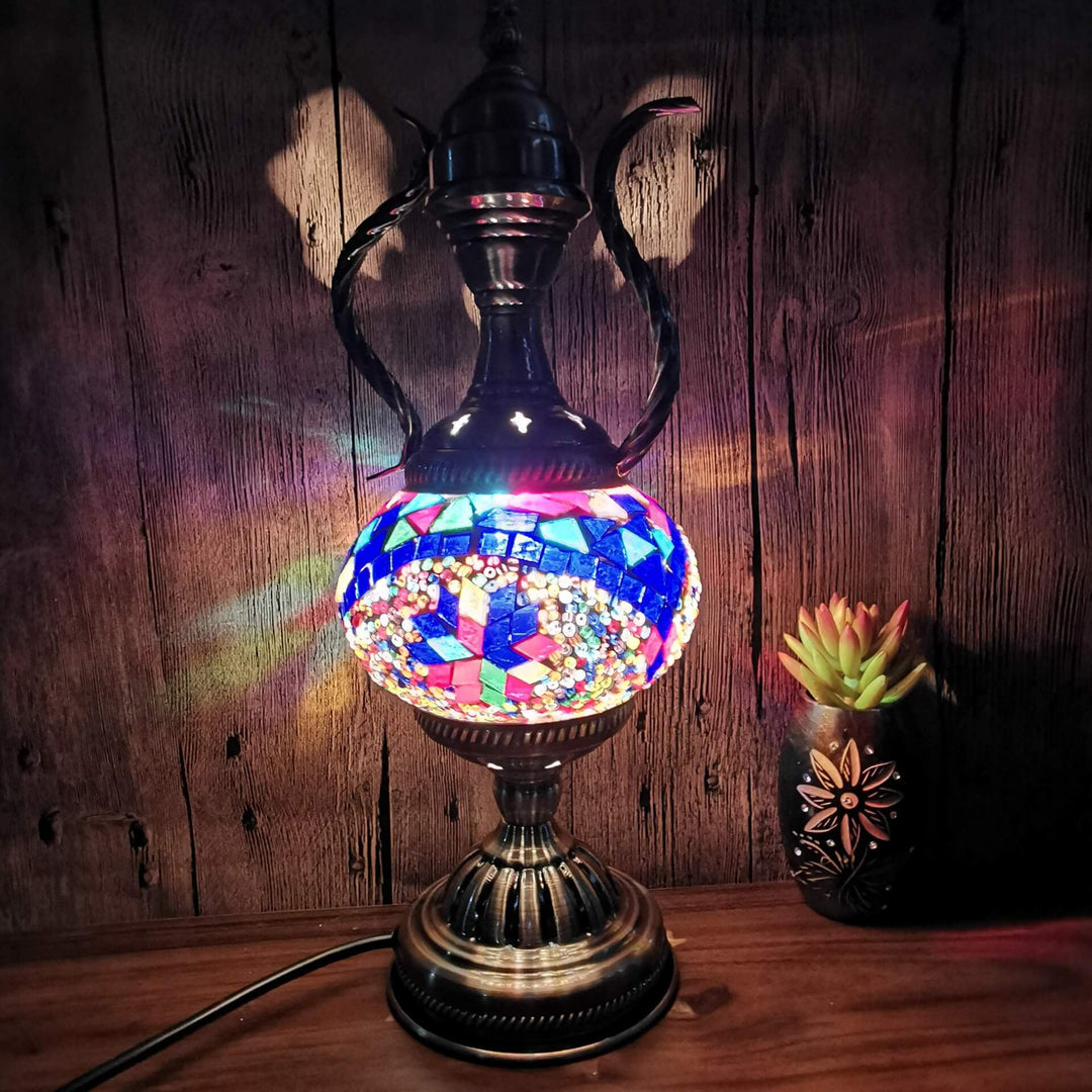 Diseño de cafetera de vidrio vintage turca hecha a mano, lámpara de mesa de 1 luz 