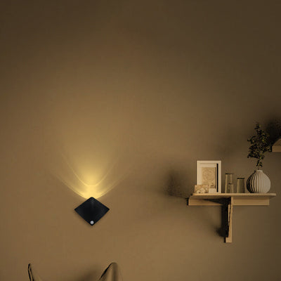 مصباح حائط LED بتصميم عصري على شكل سمكة الراي اللاسعة 