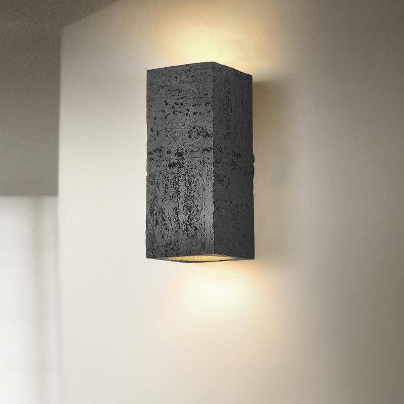 Traditionelle Retro-Wabi-Sabi-LED-Wandleuchte aus Verbundmaterial in quadratischer Säulenform, handgearbeitet, für das Wohnzimmer 