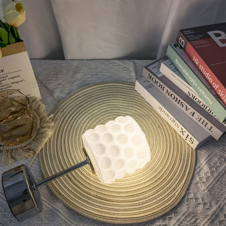 Nordische minimalistische LED-Lesetischlampe aus Glas und Metall 