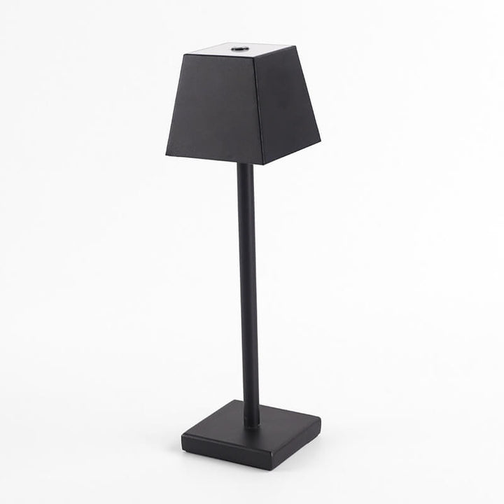Lampe de table tactile LED carrée en métal de couleur unie moderne 