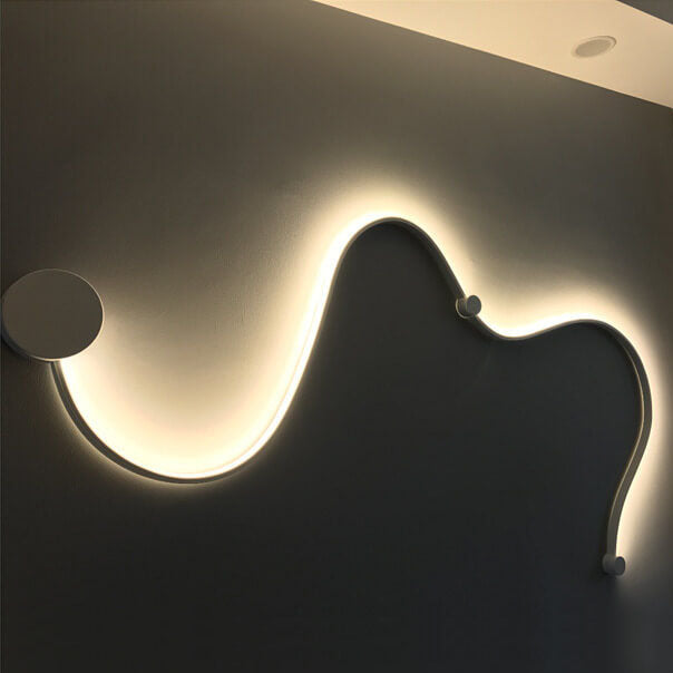 Modern Long Aluminum Snake Shaped 1-Light Curved LED Wall Sconce Lamp