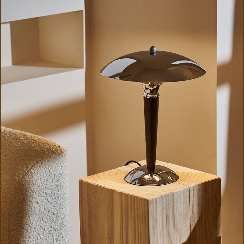 Japanese Wabi-sabi Solid Color Metal 1-Light Table Lamp