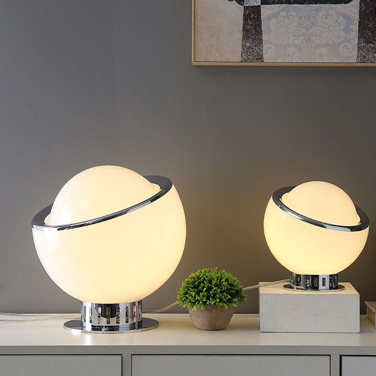 Lampe de table à 1 lumière en verre et fer à tête ronde moderne et colorée 