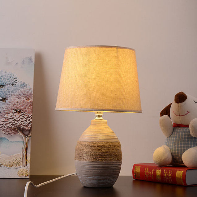 Nordic Vintage Stoff Keramik Glasbasis 1-Licht Tischlampe 