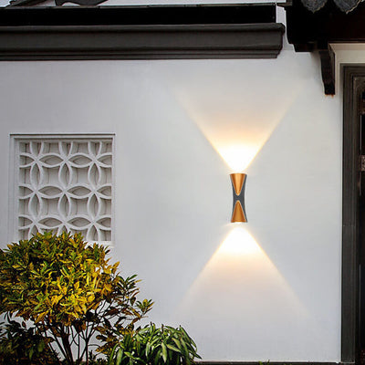 Simple Outdoor Waterproof Aluminum Horn LED Wall Sconce Lamp