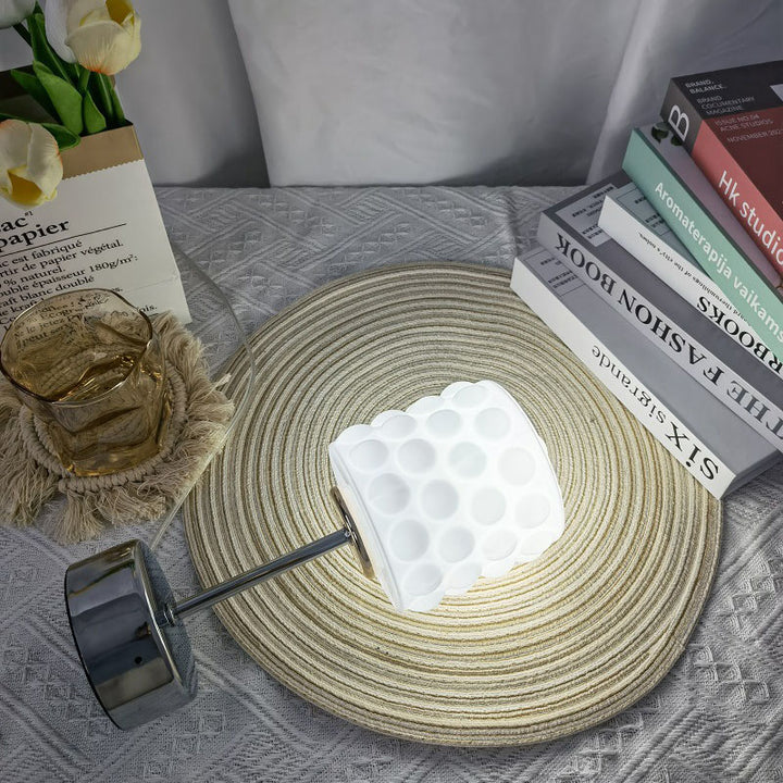 Nordische minimalistische LED-Lesetischlampe aus Glas und Metall 