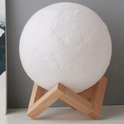 Lampe de table créative à 1 lumière LED rechargeable en forme de lune imprimée en 3D 