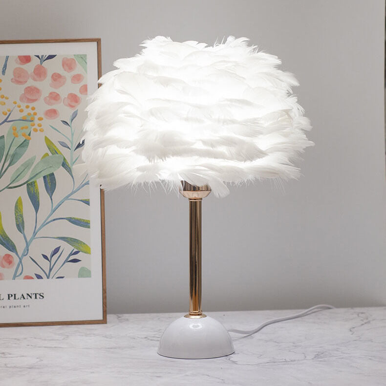 Modern Light Luxury Feather Round Shade Gold Pole 1-Light Table Lamp