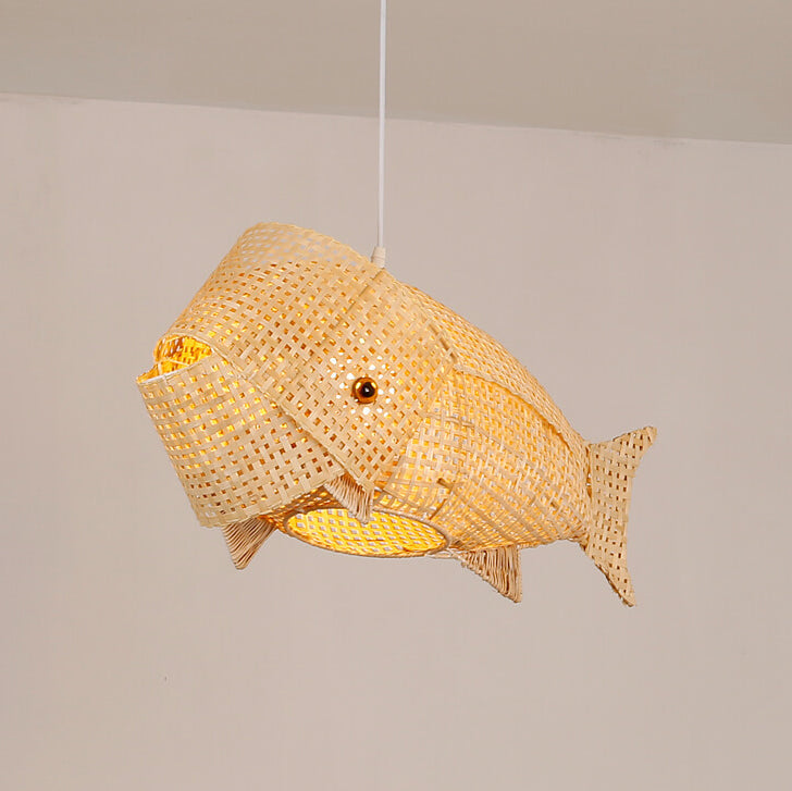 Lámpara colgante de 1 luz con forma de pez de tejido de bambú retro chino 