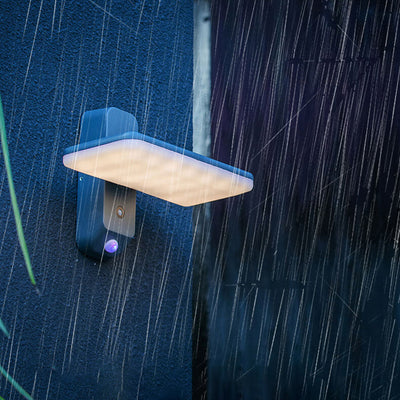 Applique murale LED extérieure carrée moderne avec détection de lumière infrarouge solaire 