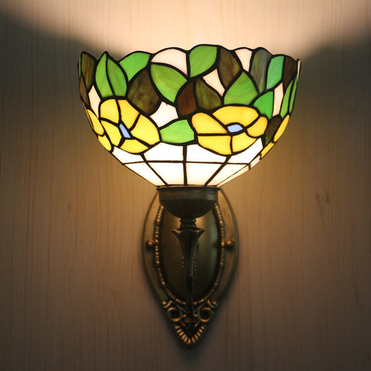 Applique murale européenne à 1 lumière en verre teinté à feuilles vertes florales Tiffany 