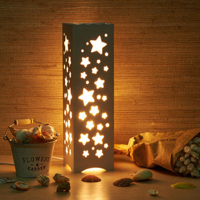 Lampe de table moderne et créative avec colonne carrée creusée à 1 lumière 