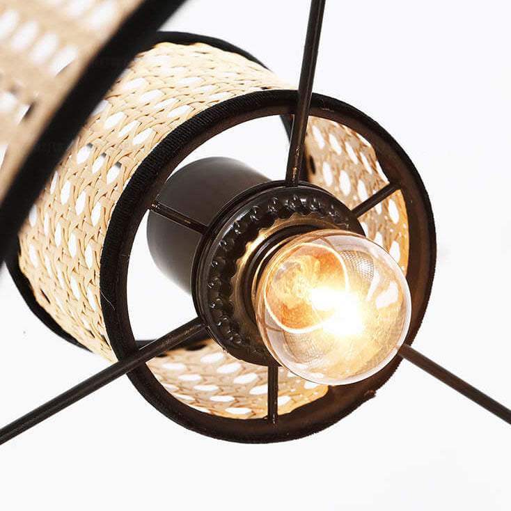 Japanischer minimalistischer runder Pflaumen-PVC-Rattan 1-Licht-Pendelleuchte 