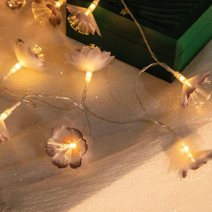 Guirlandes lumineuses décoratives à LED avec fleurs en fibre optique créatives 