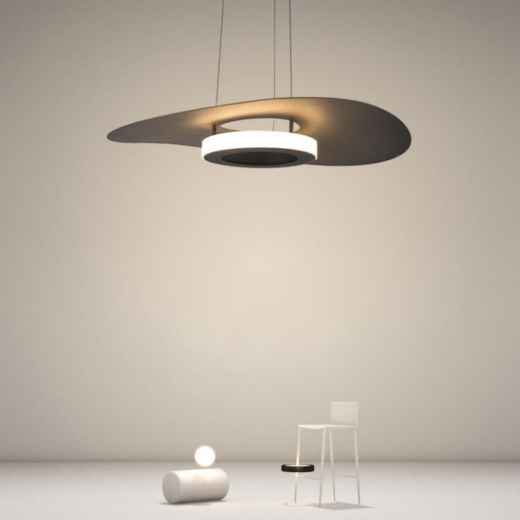 Moderne, minimalistische LED-Pendelleuchte aus Aluminium in Hutform 