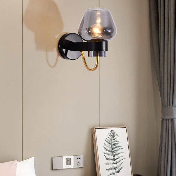 Einfache Glas 1-Licht Becherförmige Wandleuchte mit Arm 