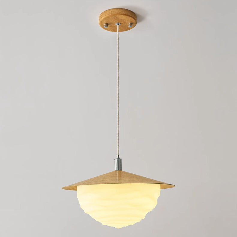 Suspension LED à abat-jour ondulé en PE imitation bois traditionnel japonais pour salon 
