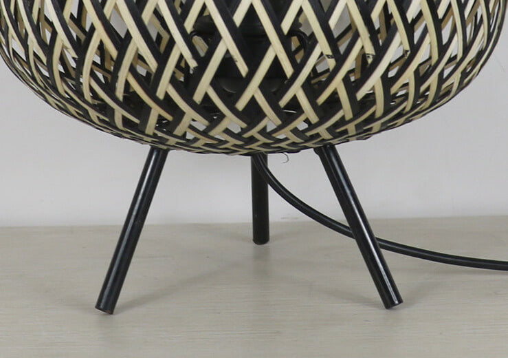 Vintage Japanese Rattan Weaving Oval Ball 1-Light Table Lamp