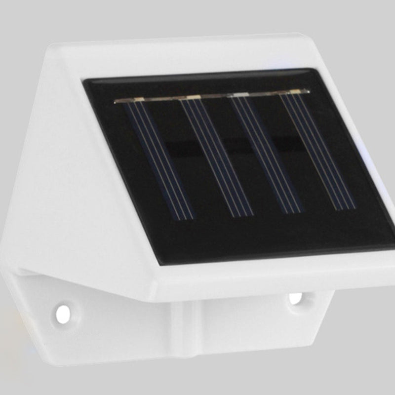 مصباح حائط شمسي LED بلاستيكي مقاوم للماء للاستخدام الخارجي 
