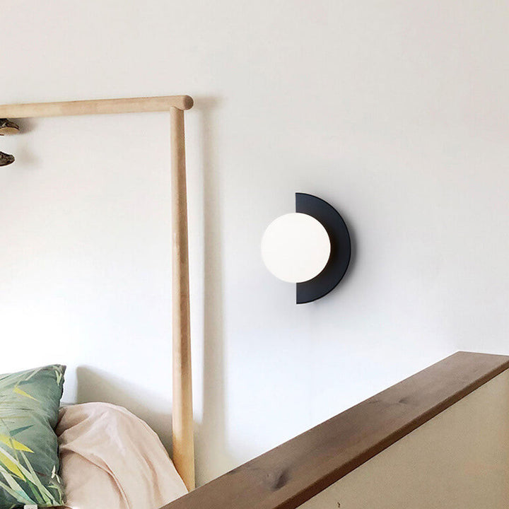 Moderne minimalistische Glas-Kugelförmige bunte Halbkreis-Design 1-Licht Wandleuchte 