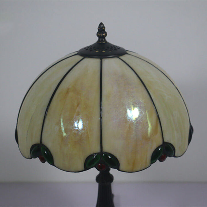 Lampe de table vintage Tiffany beige avec dôme en gemmes vertes à 1 lumière 