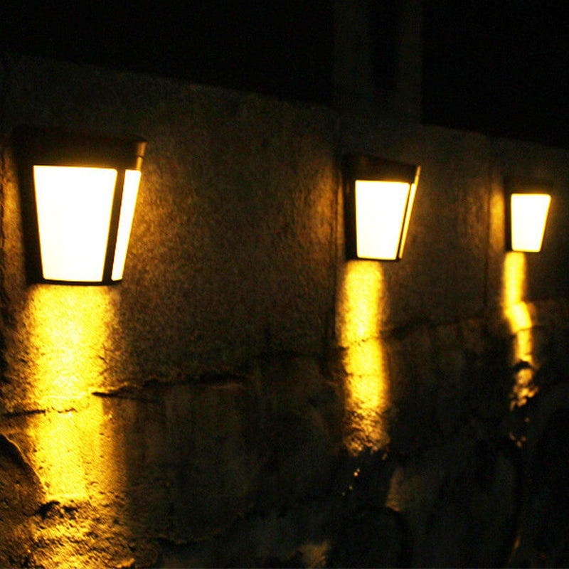 مصباح شمسي أوروبي 6 LED خارجي لسور الفناء والجدار 