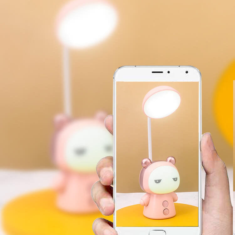Lámpara de Escritorio para Niños LED de Cuidado de Ojos ABS de Muñeca de Dibujos Animados Colorida 